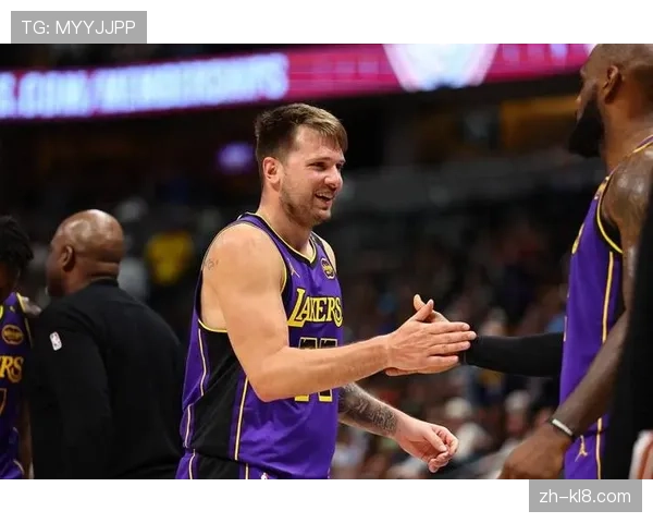 雷迪克称艾顿与保罗挡拆默契出色期待他与东契奇联手展现新化学反应